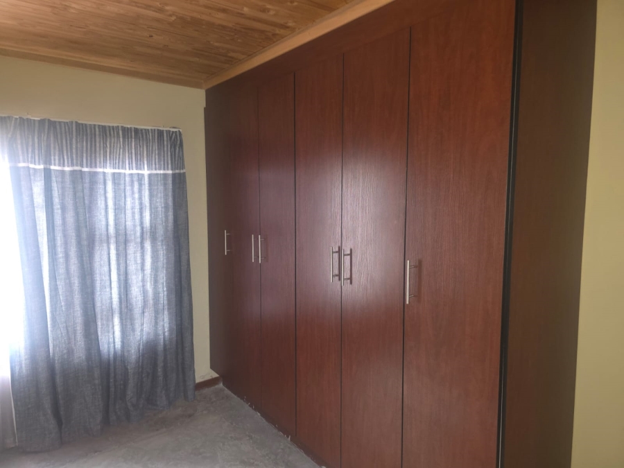 To Let 3 Bedroom Property for Rent in Naudeville Free State